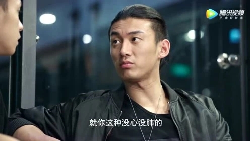 班長殿下&ldquo;假小子&rdquo;尹初夏喜歡誰？