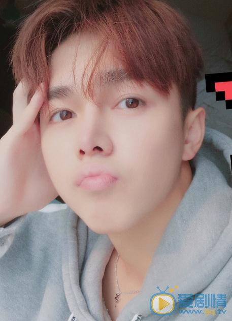 雙世寵妃墨靖軒是誰演的？雙世寵妃墨靖軒扮演者王浩歌個人資料、寫真及生活照欣賞