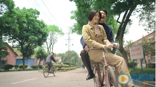 奔騰年代常漢坤為何阻攔常漢卿和金燦爛在一起？