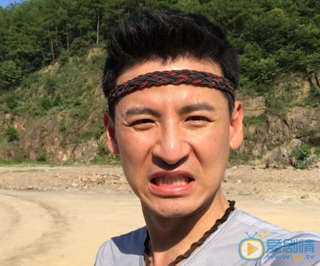 親愛的她們景灝是誰演的？景灝扮演者錢泳辰個人資料、寫真及生活照欣賞