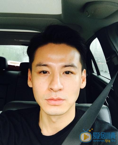 親愛的她們景灝是誰演的？景灝扮演者錢泳辰個人資料、寫真及生活照欣賞