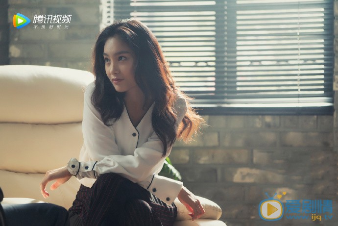 我心深觸韓冰是由誰飾演的？她是一個怎樣的人？