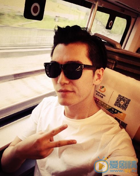 路從今夜白遲濮是誰演的？路從今夜白遲濮扮演者張鈞然個人資料、寫真及生活照欣賞