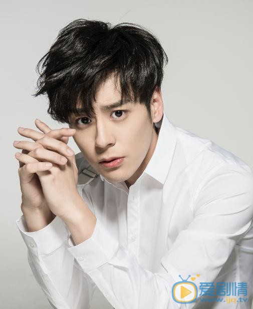 路從今夜白魏子健是誰演的？路從今夜白魏子健扮演者魏哲鳴個人資料、寫真及生活照欣賞