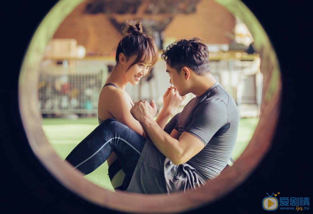 曹駿、藍盈瑩微博示愛公開戀情 沉香浣碧牽手180天