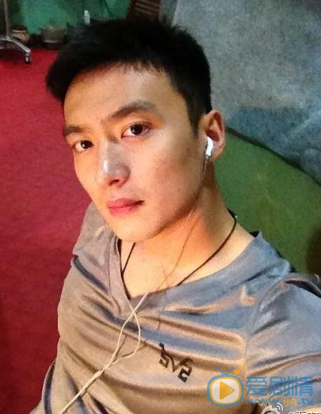 生於70年代齊戰勝是誰演的？齊戰勝扮演者萬沛鑫個人資料、寫真及生活照欣賞