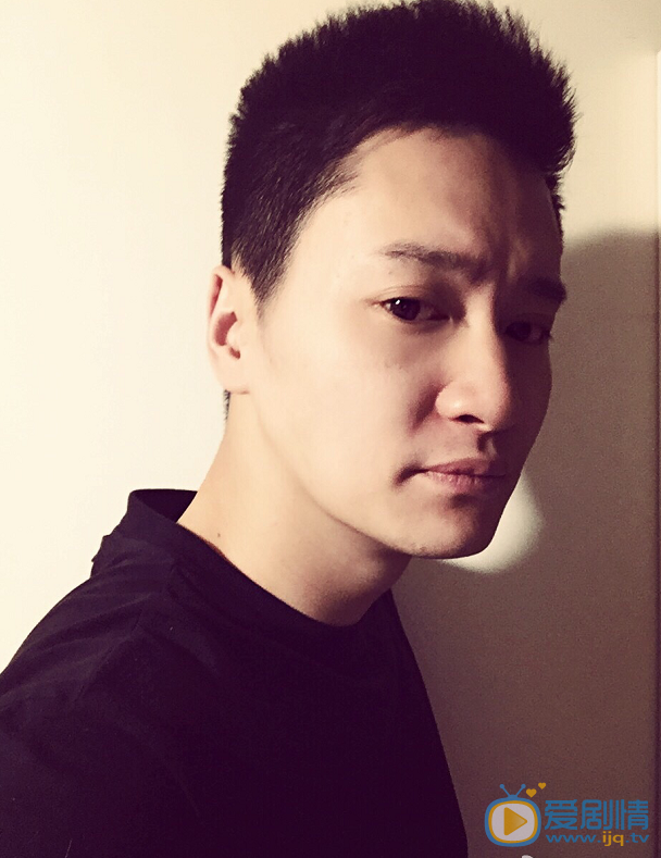  歡樂頌2曲連傑是誰演的？曲連傑扮演者郭曉然個人資料生活照欣賞