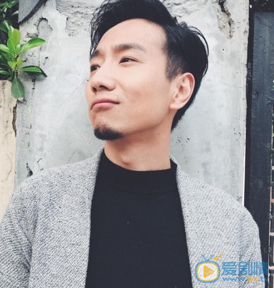 平凡歲月二膀子是誰演的？平凡歲月二膀子扮演者於笑個人資料、寫真及生活照欣賞