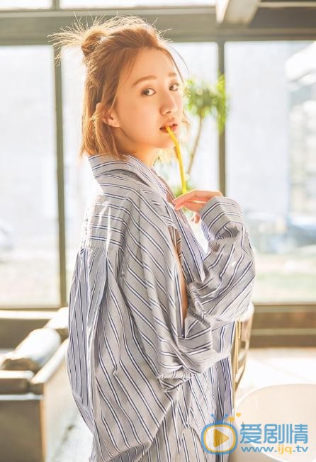 巴清傳姬芥蘭是誰演的？姬芥蘭扮演者鄭雅文個人資料、寫真及生活照欣賞