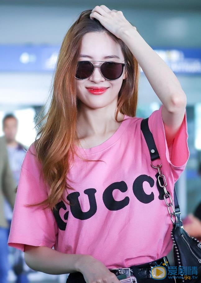 李宣美個人資料簡介 李宣美機場照