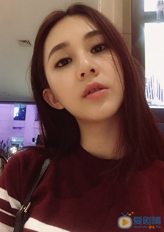  微微一笑很傾城小雨妖妖是誰演的？小雨妖妖扮演者劉穎倫個人資料及寫真生活照欣賞