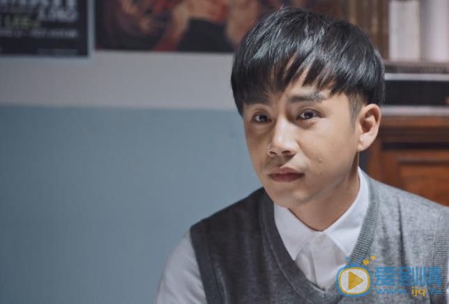 我們的四十年肖戰家的電視是什麼牌子?是哪產的?