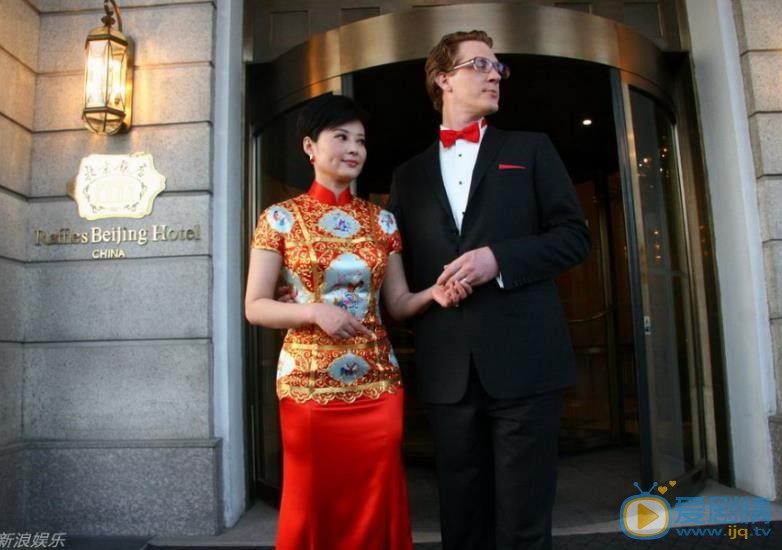 袁立個人資料簡介 袁立和林博文結婚照