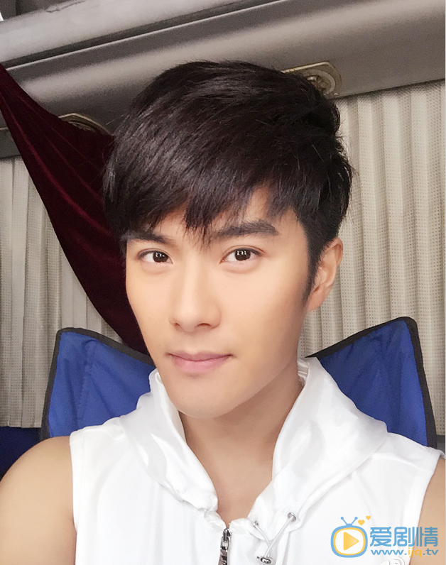 上古情歌景時誰演的？景時扮演者沈泰個人資料及生活照欣賞