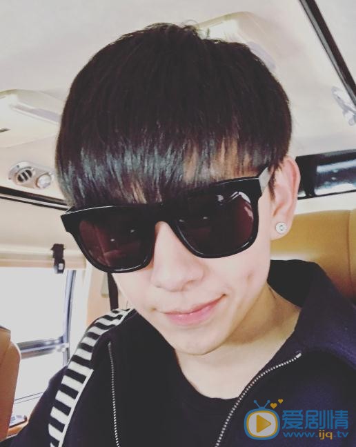 我才不會被女孩子欺負呢舒哲是誰演的？舒哲扮演者楊景誠個人資料、寫真及生活照欣賞