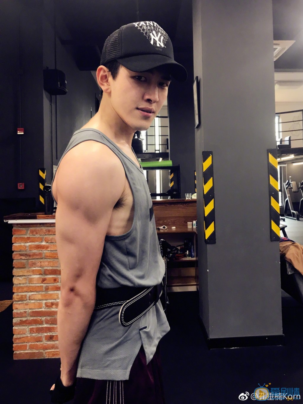 人生若如初相見高紹軒扮演者孔垂楠寫真生活照欣賞