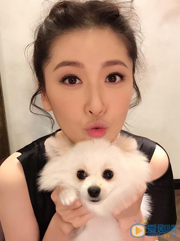 那年花開月正圓千紅是誰演的？千紅扮演者周麗淇個人資料及寫真生活照欣賞