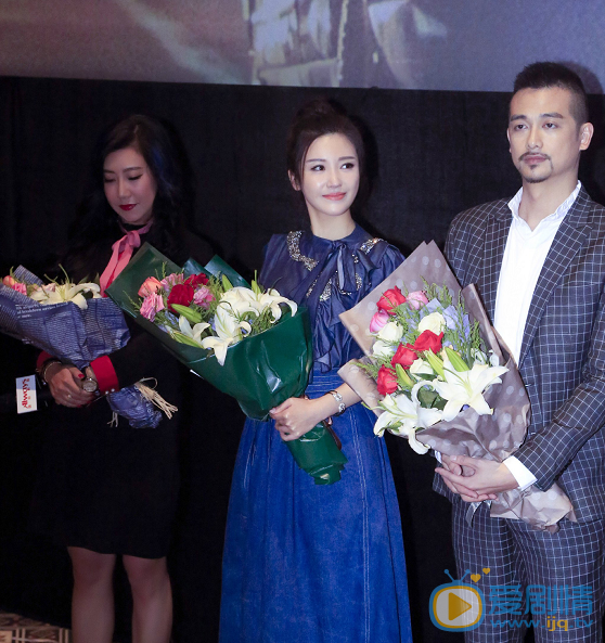 楊子姍現身《天亮之前》 上海宣傳會 清新甜美造型引關注