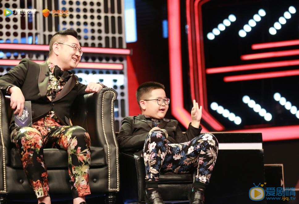 吐槽大會嘉賓謝飛機是誰？謝騰飛曹桐睿個人資料介紹