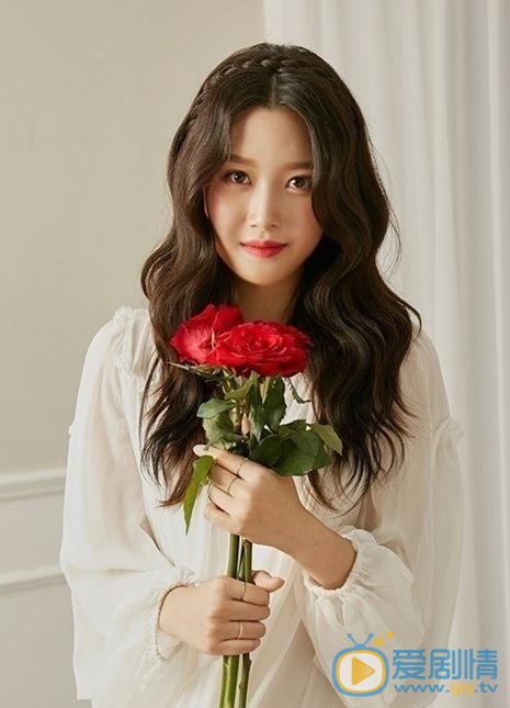 文佳煐個人資料簡介 文佳煐寫真