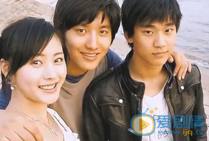 張天愛整容了嗎？張天愛成名前照片曝光