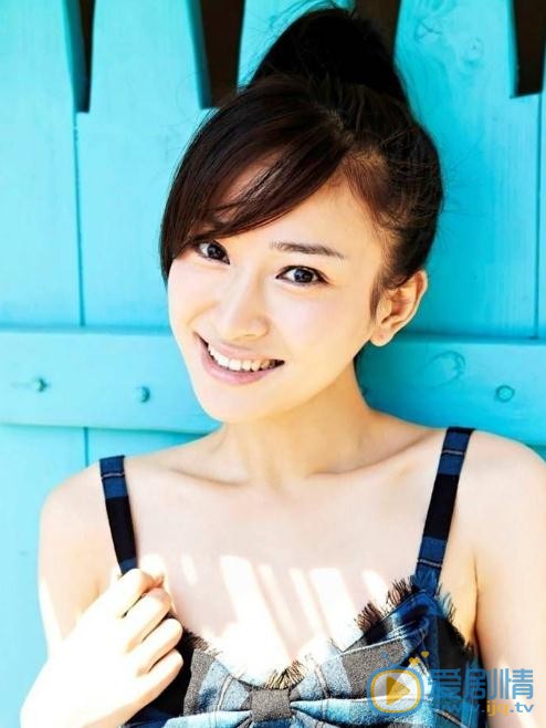 警花與警犬之再上征程狄亦男是誰扮演的？狄亦男扮演者董玥個人資料、寫真及生活照欣賞