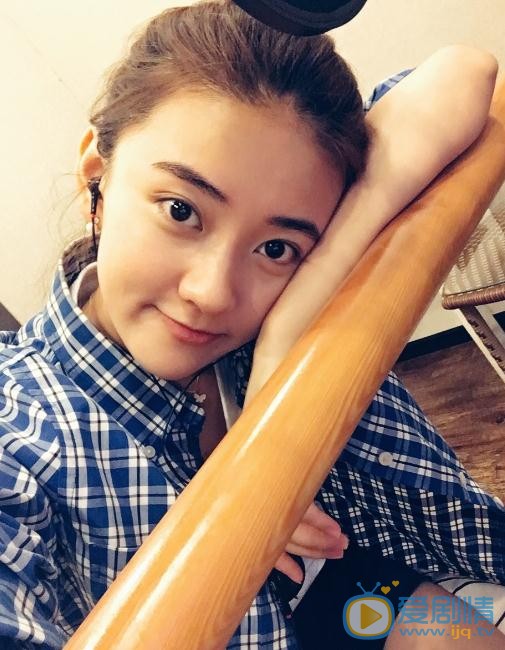 雙世寵妃曲檀兒是誰演的？雙世寵妃曲檀兒扮演者梁潔個人資料、寫真及生活照欣賞