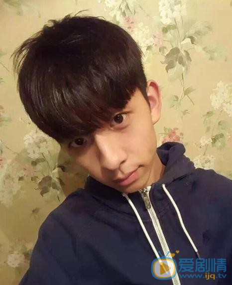 我才不會被女孩子欺負呢舒哲是誰演的？舒哲扮演者楊景誠個人資料、寫真及生活照欣賞