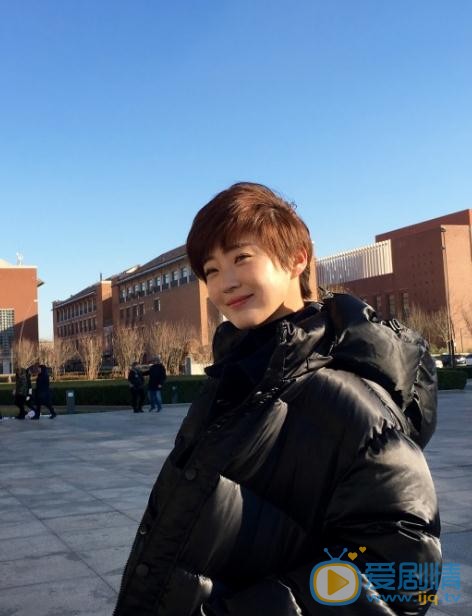 兒科醫生齊星是誰演的?兒科醫生齊星扮演者張穎個人資料、寫真及生活照欣賞