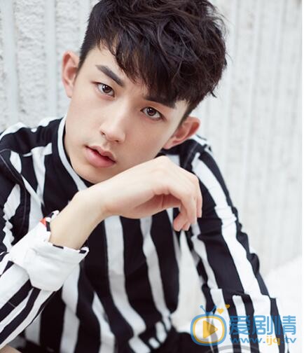 郭俊辰寫真 郭俊辰個人資料介紹