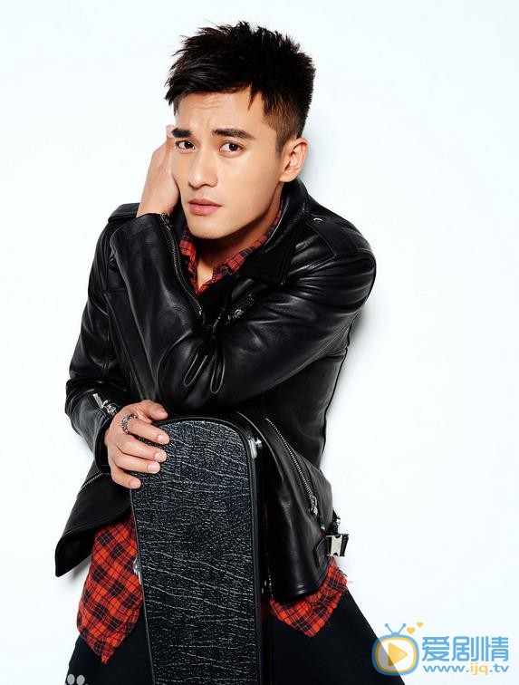 相愛穿梭千年2明星陳汛是誰演的，陳汛演員鄭凱個人資料寫真照劇照