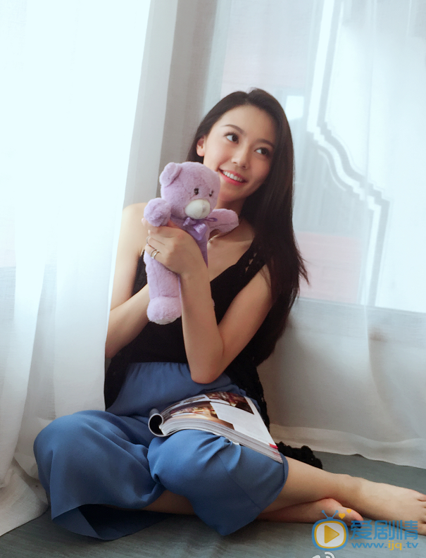 三生三世十里桃花素錦是誰演的？素錦扮演者黃夢瑩個人資料簡介