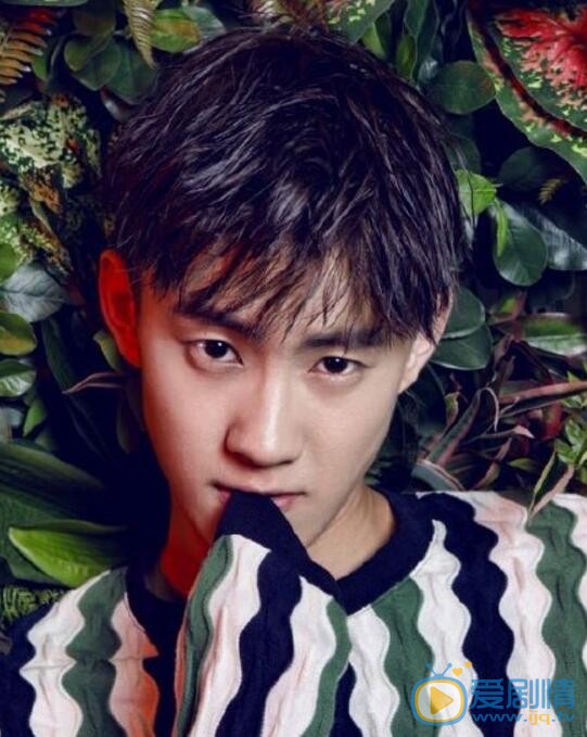 獨步天下布占泰是誰演的?布占泰扮演者晏紫東個人資料及生活寫真照欣賞