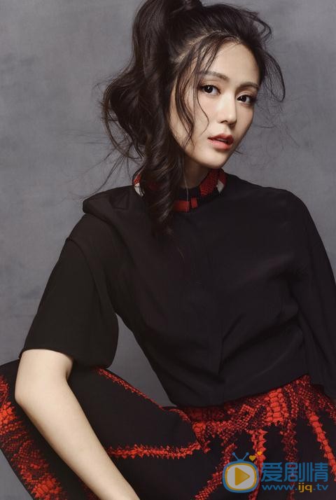 醉玲瓏武娉婷是誰演的？醉玲瓏武娉婷扮演者湯晶媚個人資料、寫真及生活照欣賞