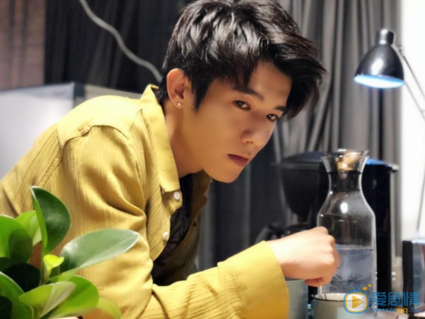 沙海楊好是誰扮演的？沙海楊好扮演著朱戩個人資料、寫真生活照