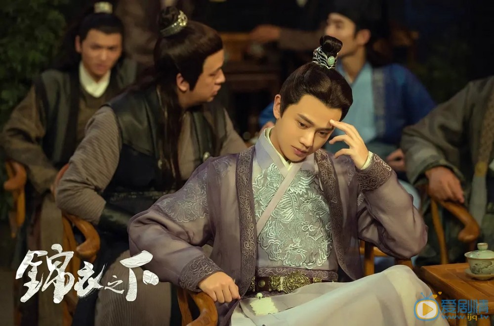 任嘉倫深情獻唱《錦衣之下》片尾曲 化身為高冷錦衣衛帥氣破案