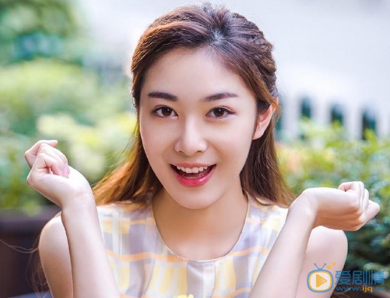 雙世寵妃曲盼兒是誰？雙世寵妃曲盼兒扮演者鍾祺個人資料、寫真及生活照欣賞