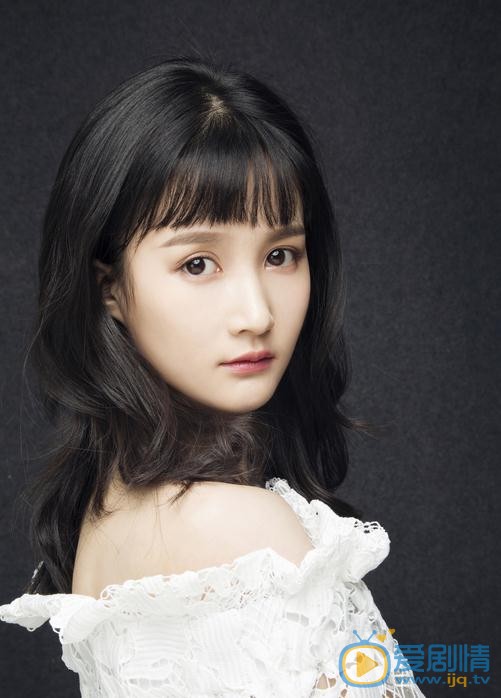 李諾個人資料簡介 李諾寫真