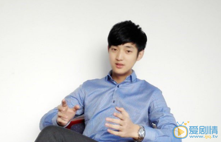 楊剛個人資料簡介 楊剛早年經歷 楊剛成長經歷 