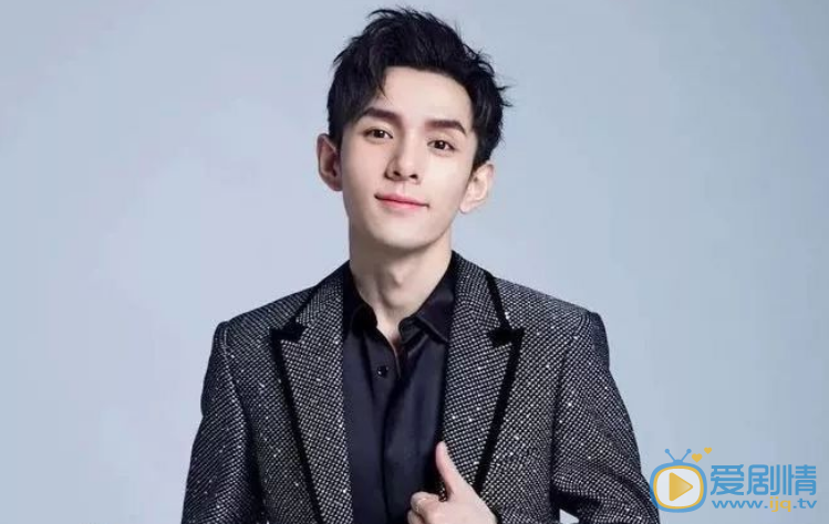 李佳琦個人資料簡介 李佳琦個人經歷 李佳琦帥氣寫真圖片