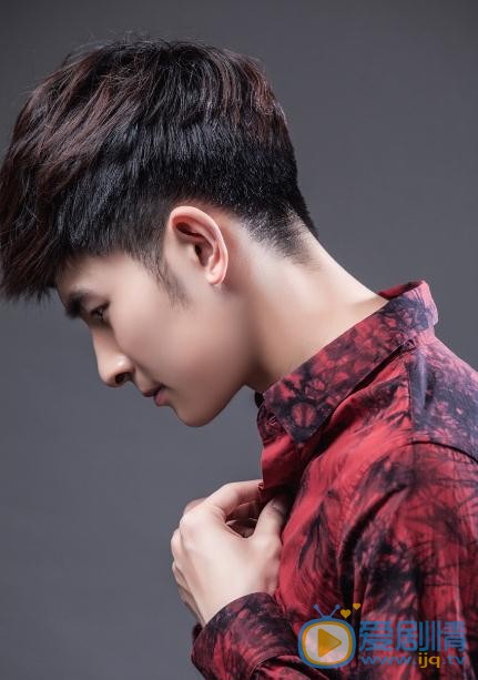 兒科醫生於西是誰演的？兒科醫生於西扮演者李一寧個人資料、寫真及生活照欣賞