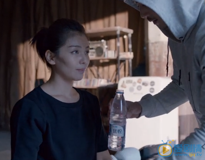  歡樂頌2安迪喝的水是什麼牌子？安迪喝的水品牌介紹