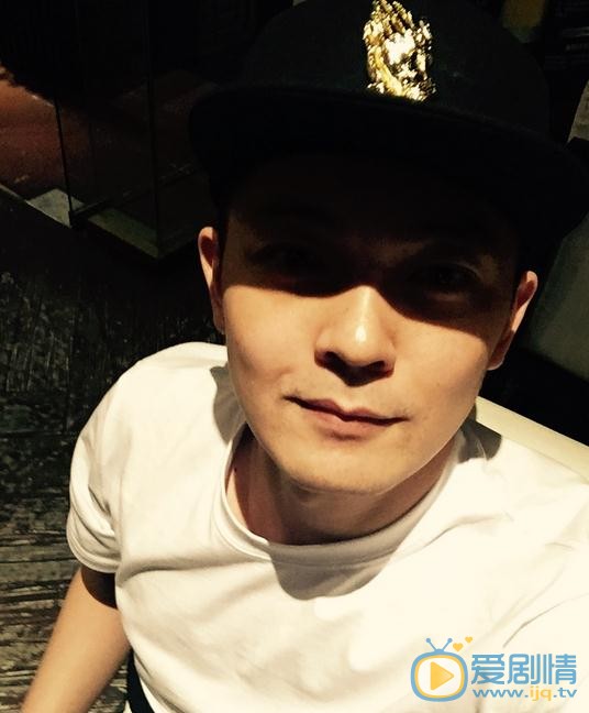 美味奇緣昆金是誰演的？美味奇緣昆金扮演者閆肅個人資料、寫真及生活照欣賞