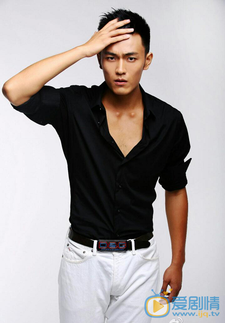 致單身男女趙大偉是誰扮演的?趙大偉扮演者吳旭東個人資料介紹及寫真生活照欣賞