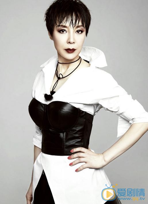 風再起時秦芳是誰演的？秦芳扮演者岳秀清個人資料、寫真及生活照欣賞