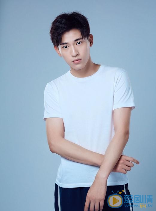 辛雲來個人資料簡介 辛雲來寫真