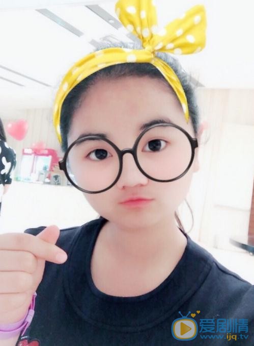 美味奇緣小佳茗是誰演的？小佳茗扮演者趙姝婷個人資料、寫真及生活照欣賞