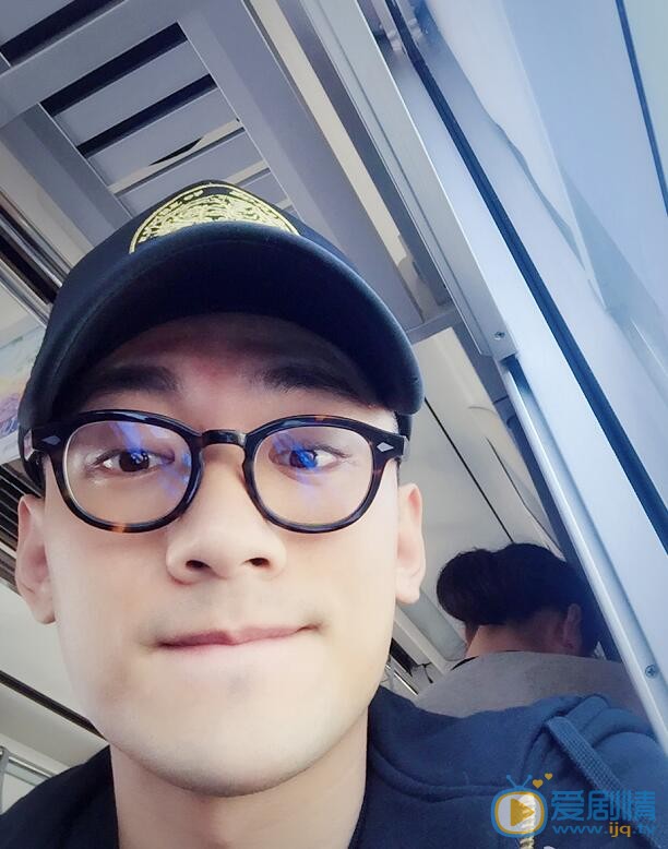  那年花開月正圓吳澤是誰演的？吳澤扮演者張天陽個人資料及生活寫真照欣賞