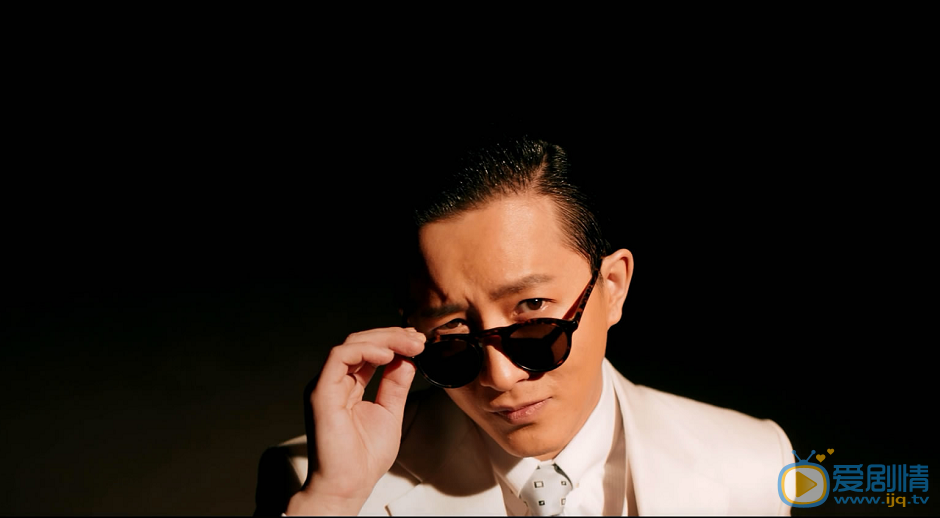 羅曼蒂克消亡史主演齊發劇照  章子怡霍思燕旗袍美艷