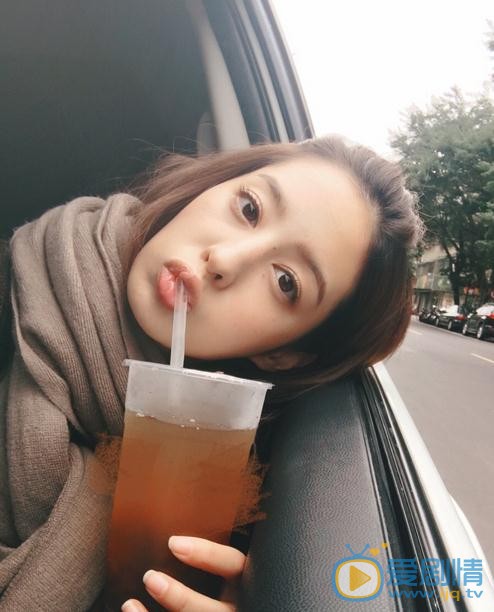 一路繁花相送紀若櫟是誰扮演的？紀若櫟扮演者莫允雯個人資料、寫真及生活照欣賞